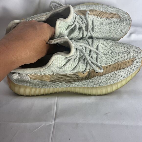 adidas Yeezy Boost 350 V2 Hyperspace Size 9.5 Men’s - Picture 11 of 11